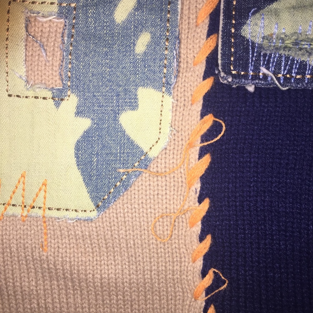 Long sleeve knit with denim lettering and matching knit cap - Picture 5 of 5